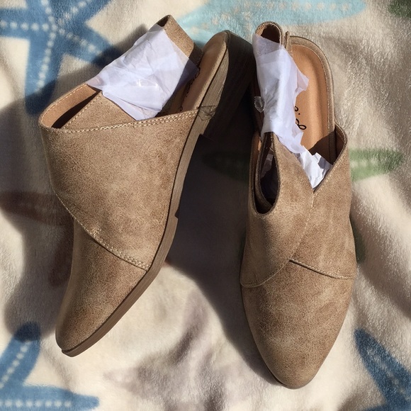 🌴WRAP FLATS🍍 - Picture 4 of 4